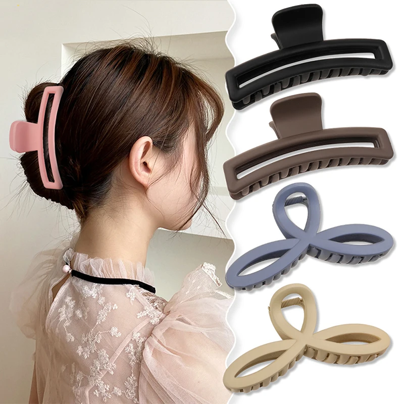 

Geometric Frosted Big Hair Claws Hollow Out Rectangle Bath Clip Ponytail Clip Matte Solid Color Shark Clip Hair Accessories 1PCS