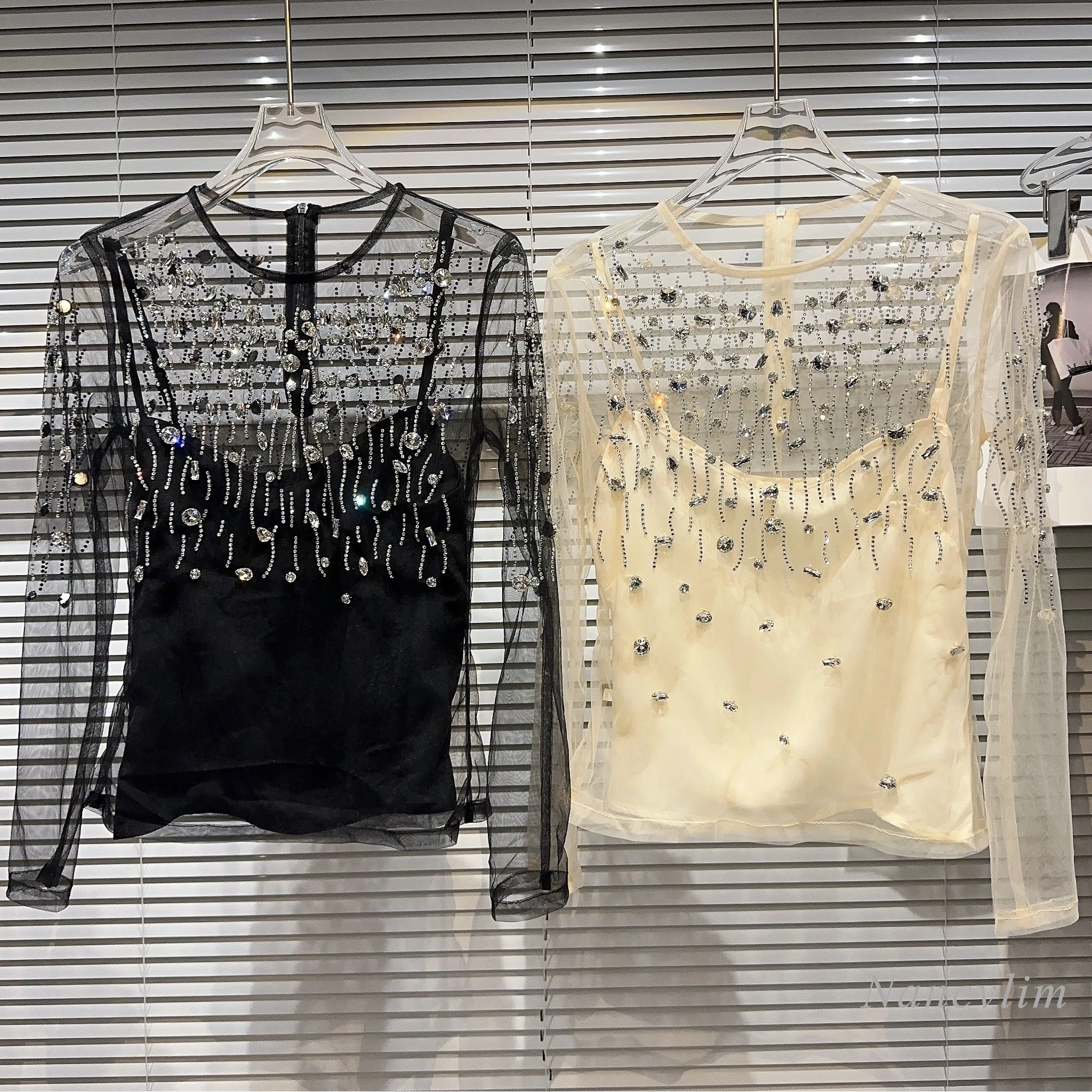 

2023 Autumn New Shiny Particles Rhinestone Beaded Inner Suspender Mesh Shirt T-shirt for Women Lady Y2k Top Long Sleeve O Neck