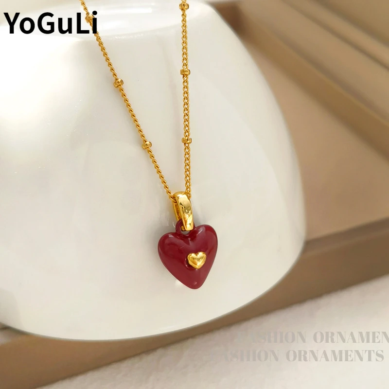 

Sweet Red Heart Necklace Delicate Design Trendy Jewelry High Quality Copper Metal One Layer Chain Necklace For Women Gift