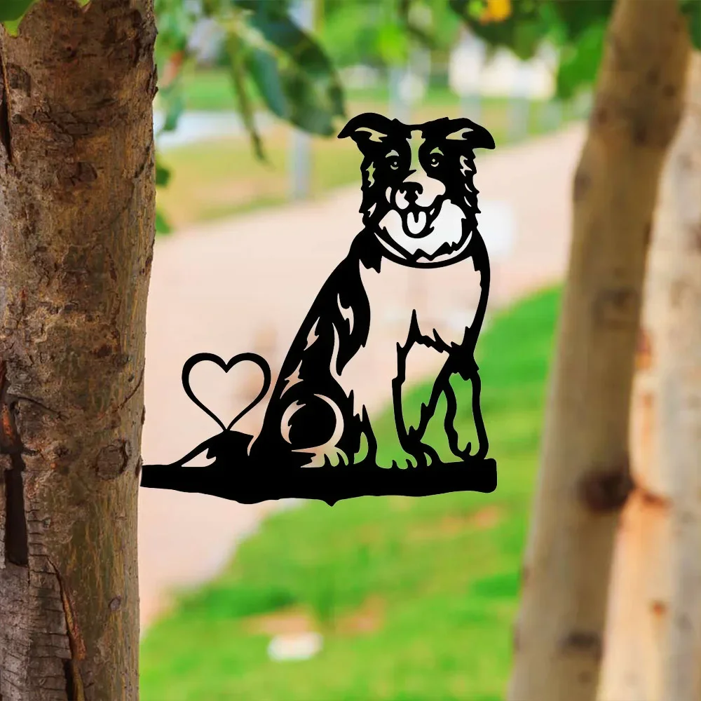 Металлическая настенная картина с изображением собаки