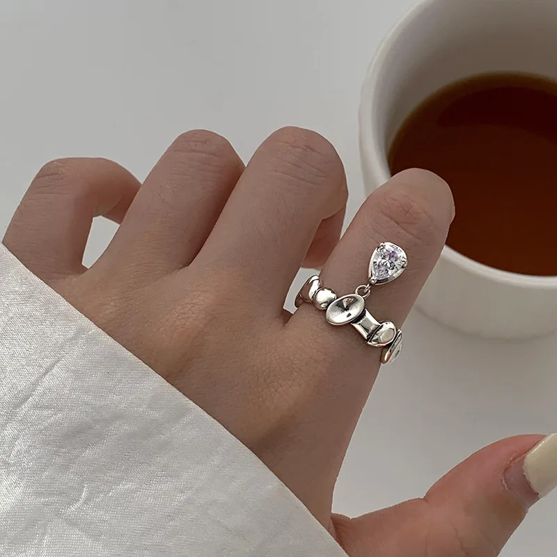 

Vintage White Crystal Stone Cubic Zirconia Open Ring For Women Love Bridal Korean Water Drop Irregular Pendant Engagement Ring