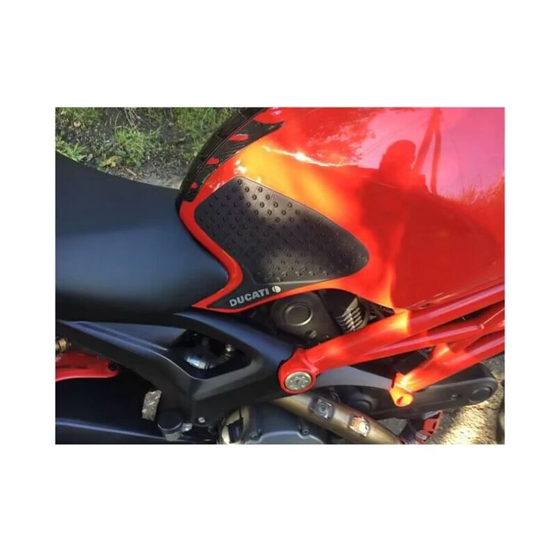 

For DUCATI MONSTER 696 795 796 1100 1100S Protector Anti slip Tank Pad Sticker Gas Knee Grip Traction Side 3M Decal