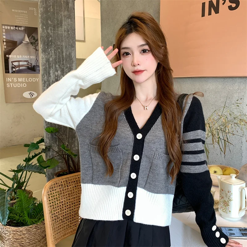 

Lady Single Breasted Student Striped Sweaters Women V Neck Knitted Cardigan Sweater Autumn Mujer Pockets Contrast Color Sweter
