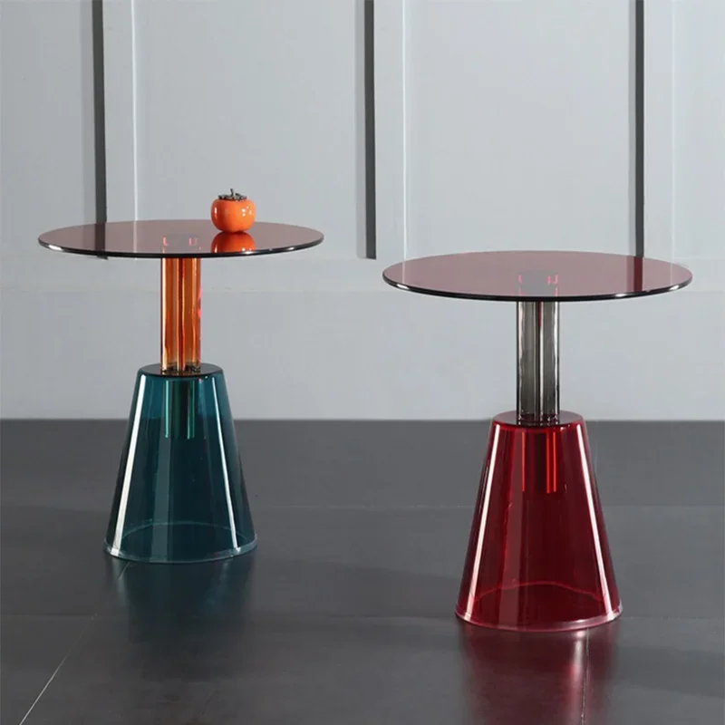 Стеклянный журнальный столик