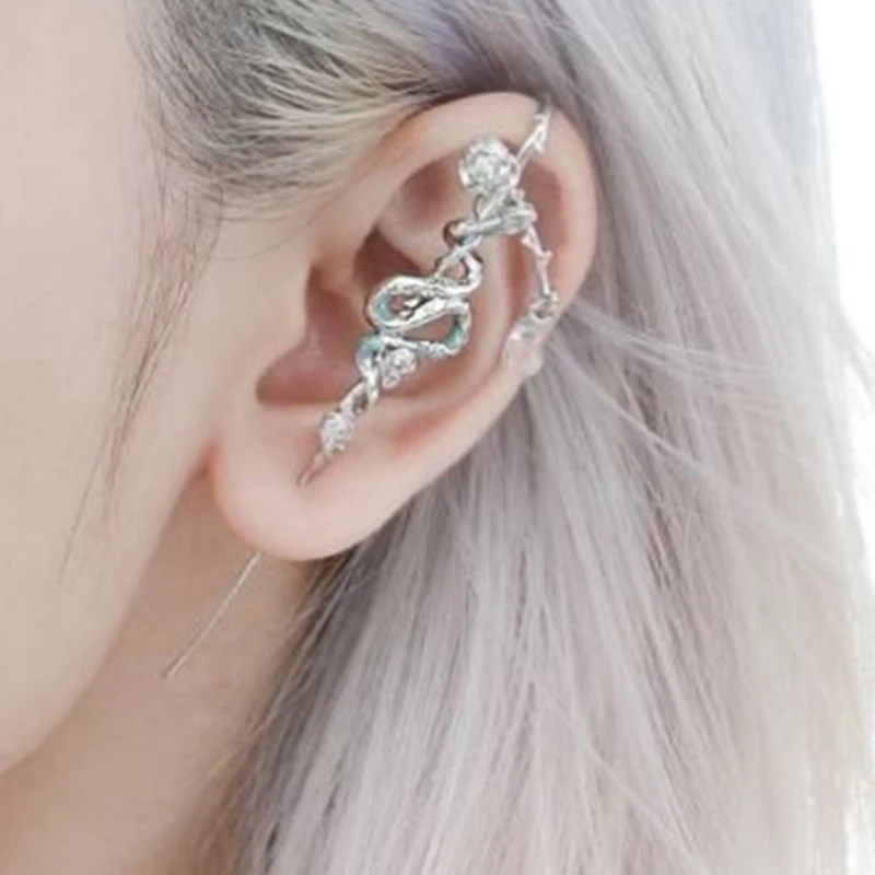 Стильные серьги-гвоздики в виде змеи из сплава портативные для модных женщин