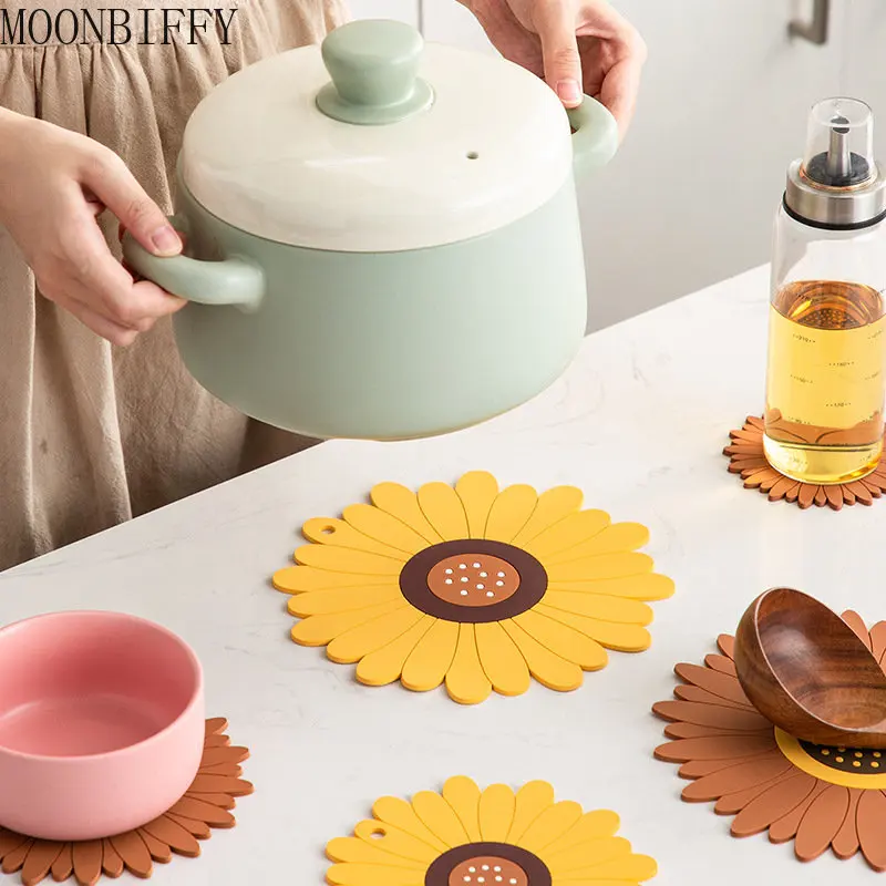 

Sunflowers Silicone Coaster Plant Coffee Table Mats Cup Mats Pad Anti-Scald Non-stick Desktop Pads Placemat Kitchen Accessories