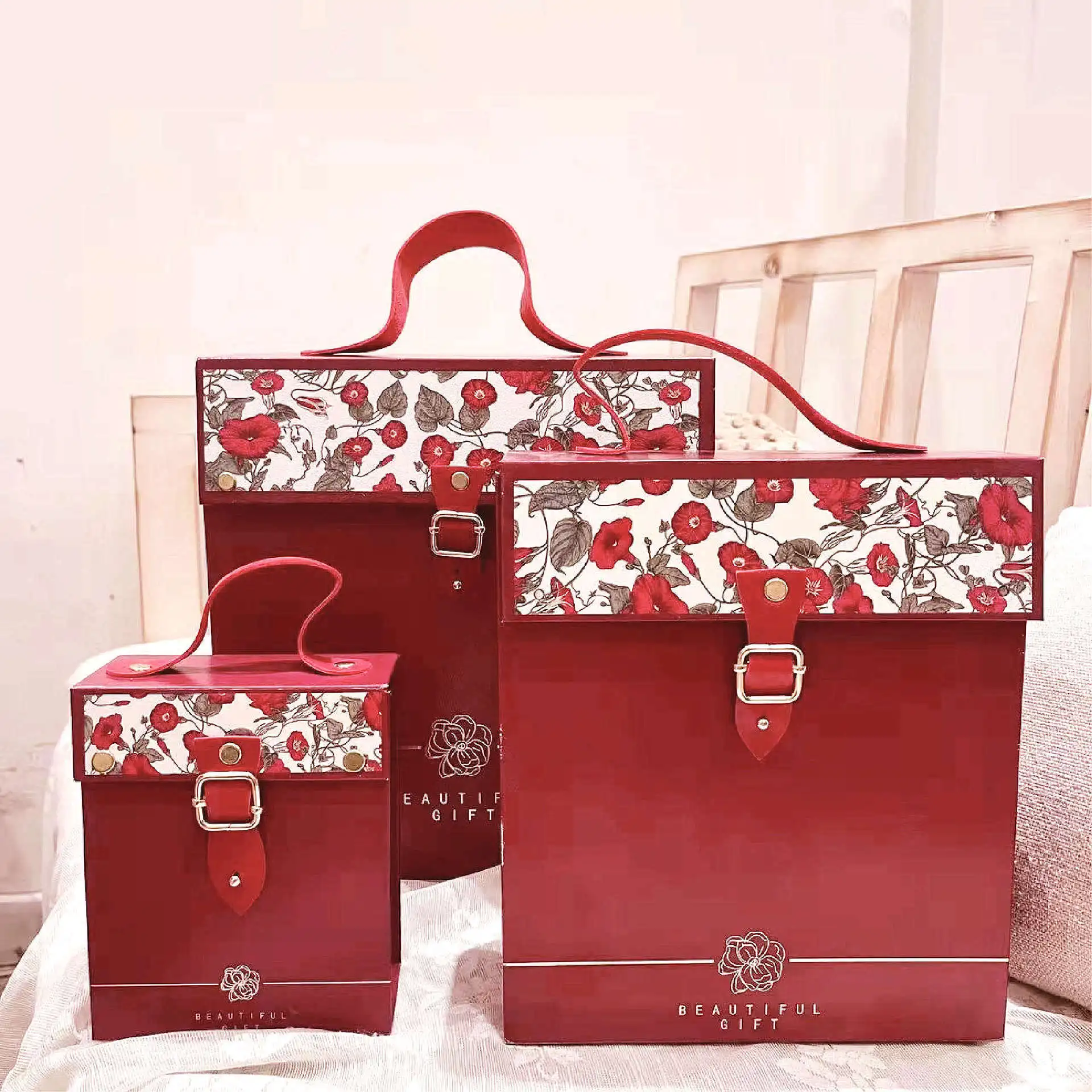 

3pcs/set Luxury Red Square Gift Box with PU Leather Handle Present Souvenir Gift Wrapping Boxes for Valentine's Day Baby Shower