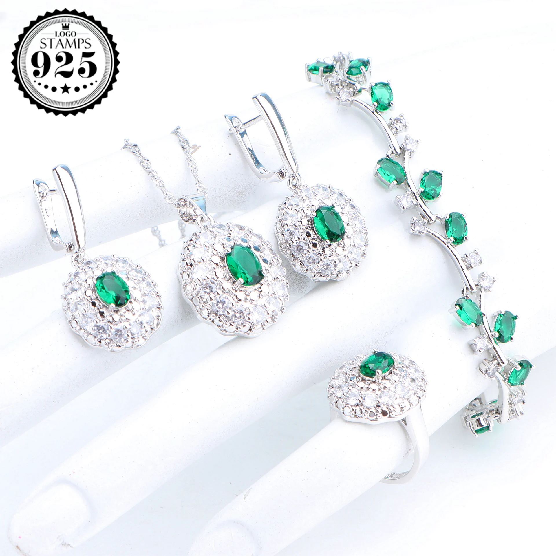 

Комплект из колье, серёг и браслета, из серебра 925 пробы