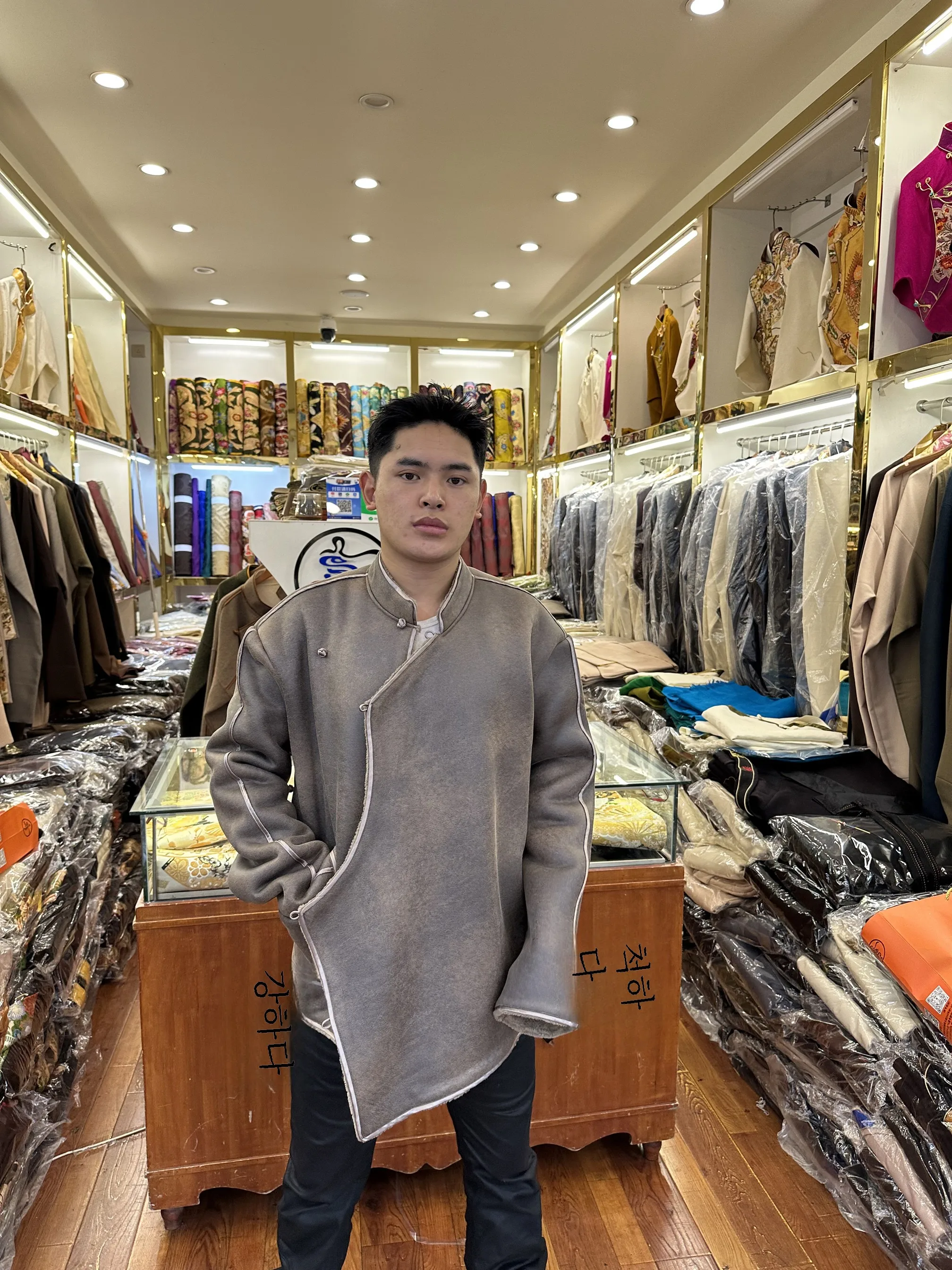 Кожаное пальто Верхняя одежда Мужская тибетская на осень и зиму Мех