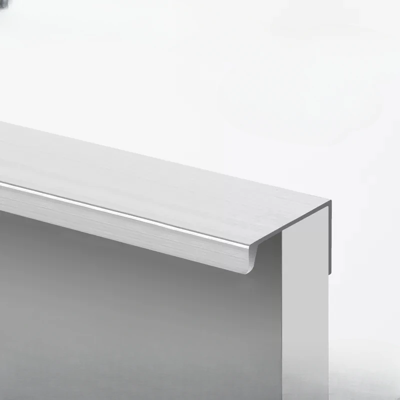 

Ручка для шкафа черная золотистая алюминиевая 1200 мм