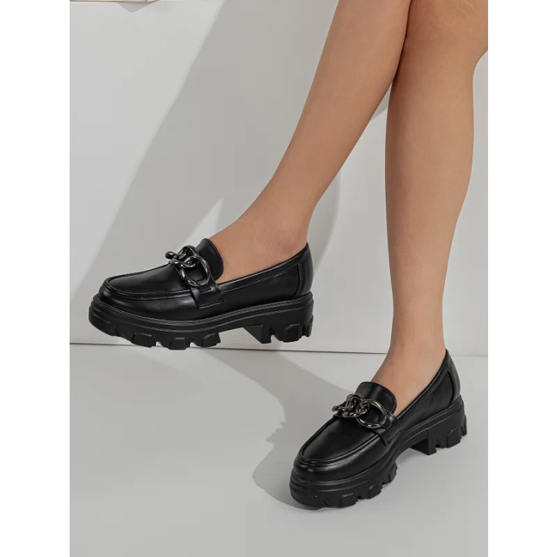 New Women's Light Leather Loafer Shoes Round Toe Thick Bottom British Style Metal Buckle Women's Single Shoes