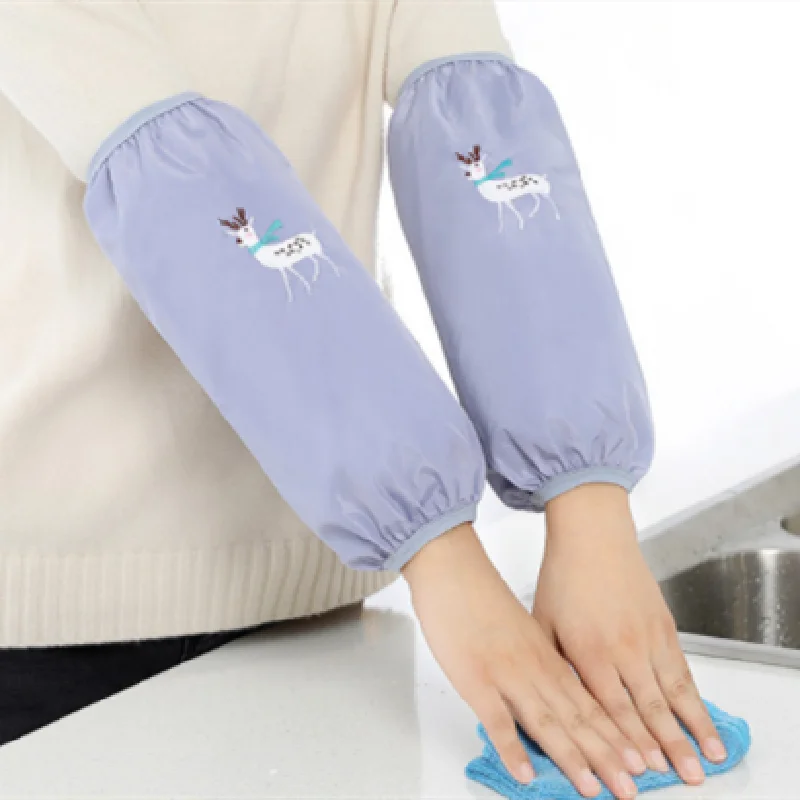 

Winter Waterproof Sleeves Women's&Men Long Christmas Elk Embroidered Kitchen Oil-Proof Anti-Fouling Sleeves