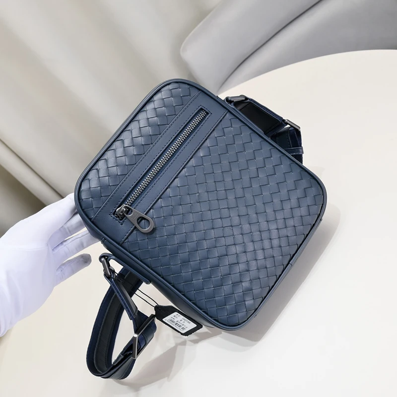 Рисунок 5 - Мужская деловая кожаная сумка IFS