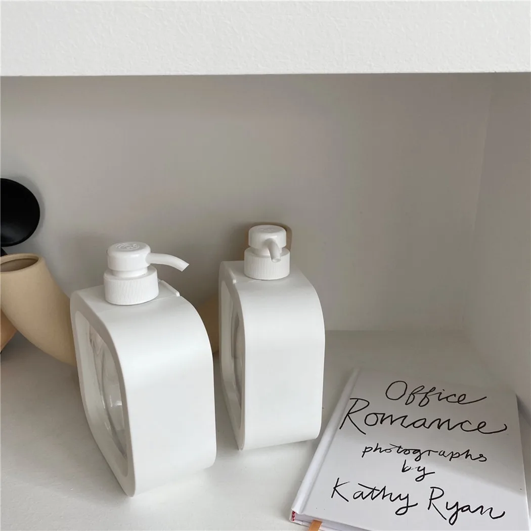 

Soap Capacity Empty Bottle White Color 500ML Capacity Bath Accessories