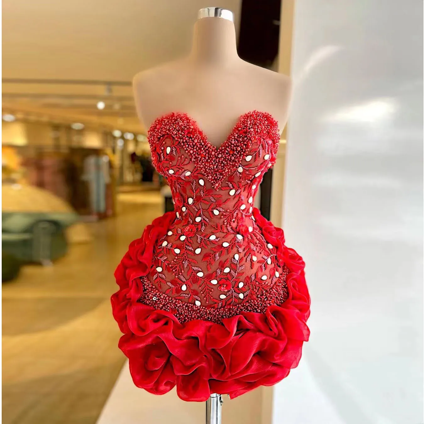 

Luxury Red Cocktail Dresses Sequined Beading Handmade 3D Flowers Mini Skirt Evening Party Short Prom Dress Robe De Soirée Femme