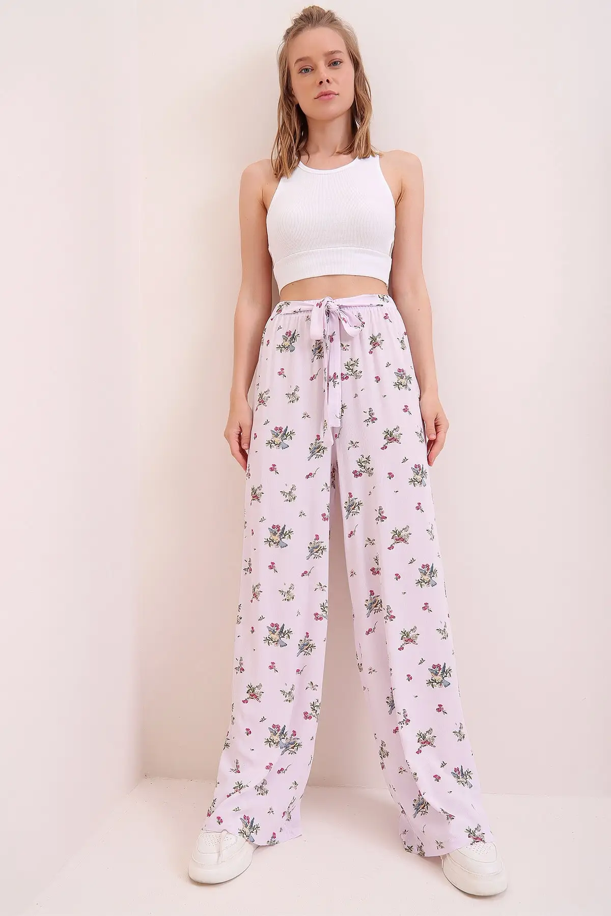 

Women's Lilac pattern Relaxed Cut Trousers