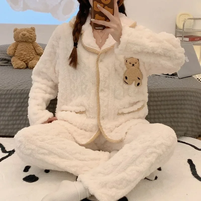 Рисунок 4 - Женская флисовая Пижама кораллового цвета