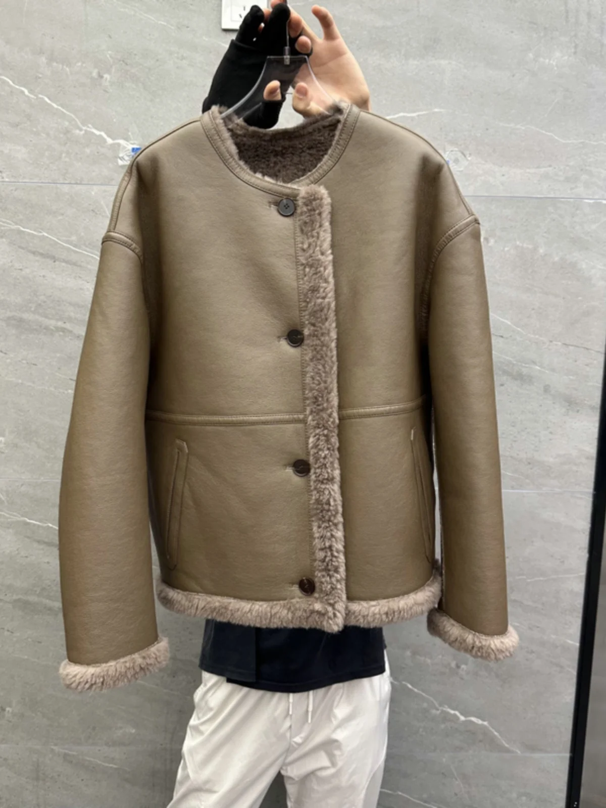 Z-772 Ozhouzhan Simple Commuter Fleece Outerwear Women 24 Winter New Double-sided Wear Mid-Length Solid Top