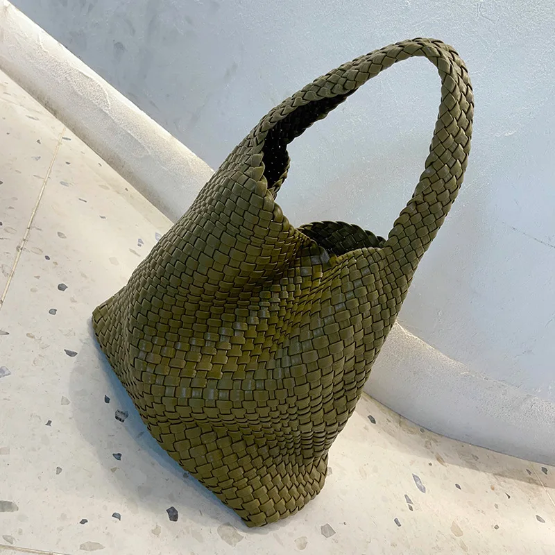 Рисунок 2 - Кожаная сумка-тоут ручной работы