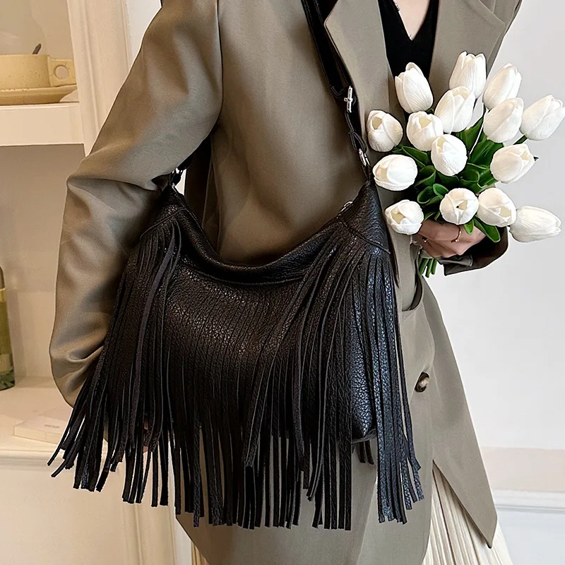 

Женские сумки-мессенджеры с бахромой в стиле ретро, новинка, Высококачественная сумка из искусственной кожи с кисточками, в стиле хиппи, цыганская сумка через плечо в стиле бохо, 2023
