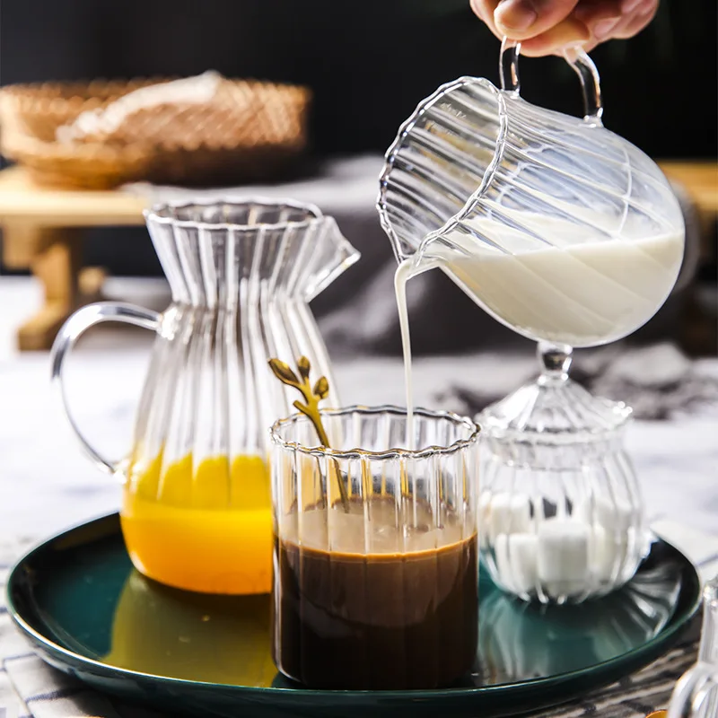 

150ml 250ml 400ml Creative Design Glass Mlik Jugs Nordic European Style Lovely Juice Wine Coffee Tea Service Cups Cocktail