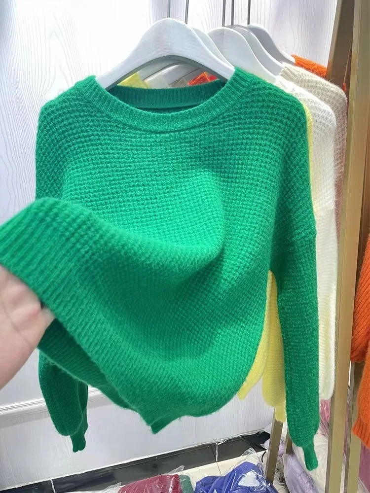 

Round neck pullover sweater loose and versatile for pregnant women White