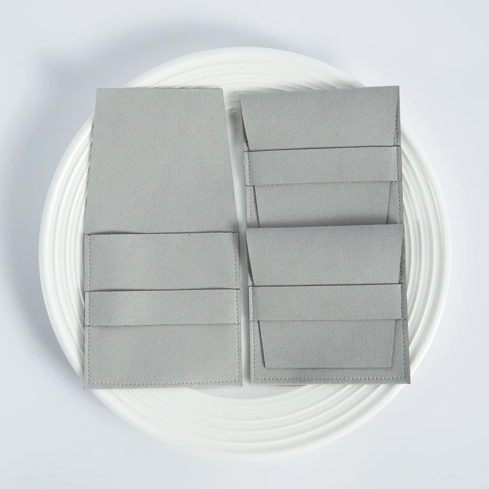 50 Microfiber Jewelry Pouch 8x8cm Small Gift Bags Rings Envelope Jewelry Earring Organizer Packaging Wedding Favors Candy Bag