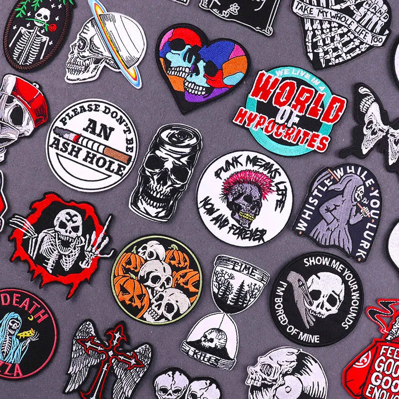 

Термоклейкие нашивки в стиле панк с изображением черепа