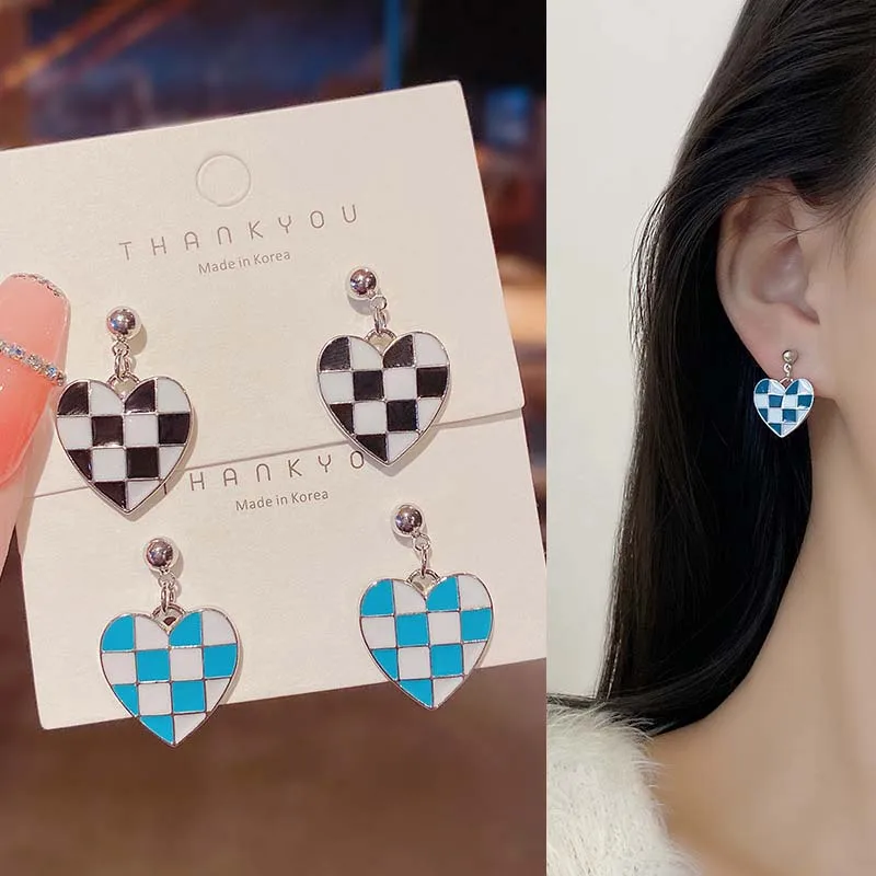 

2021 New Trendy Grid Heart Stud Earrings For Women Fashion 925 Silver Needle Drop Earring Girls Wedding Birthday Jewelry Gifts