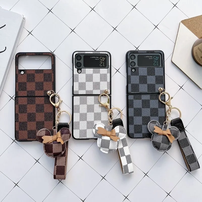 

Disney Mickey Simple leather checkerboard Phone Case for Samsung Galaxy Z Flip 3 Hard PC Back forZ Flip 4 Case Protective Shell