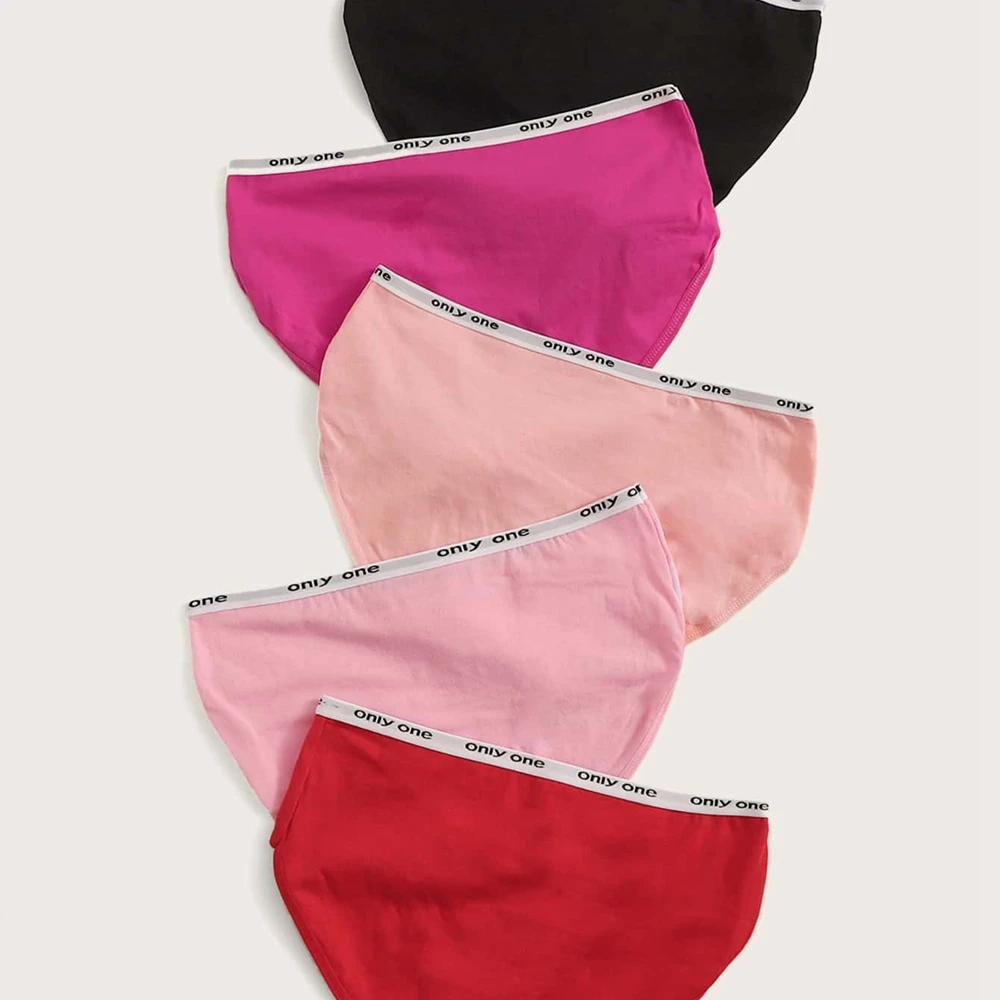 Женские трусики со средней посадкой из полиэстера