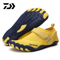 2022 new daiwa breathable water shoes beach non slip outdoor sports barefoot sneakers non slip hiking fishing wading shoes