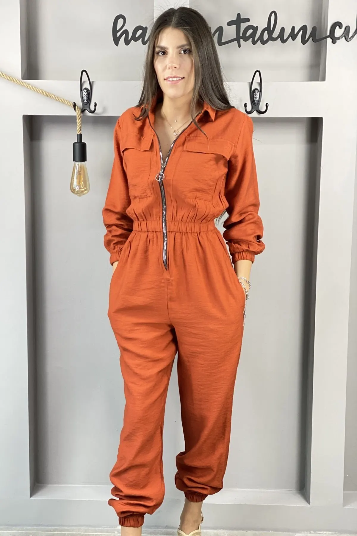 

Women's Overalls Double Pocket Elastic Waist Jumpsuit Hot Style Quality Fabric Sleeveless Baggy Trousers Casual Jumpsuit