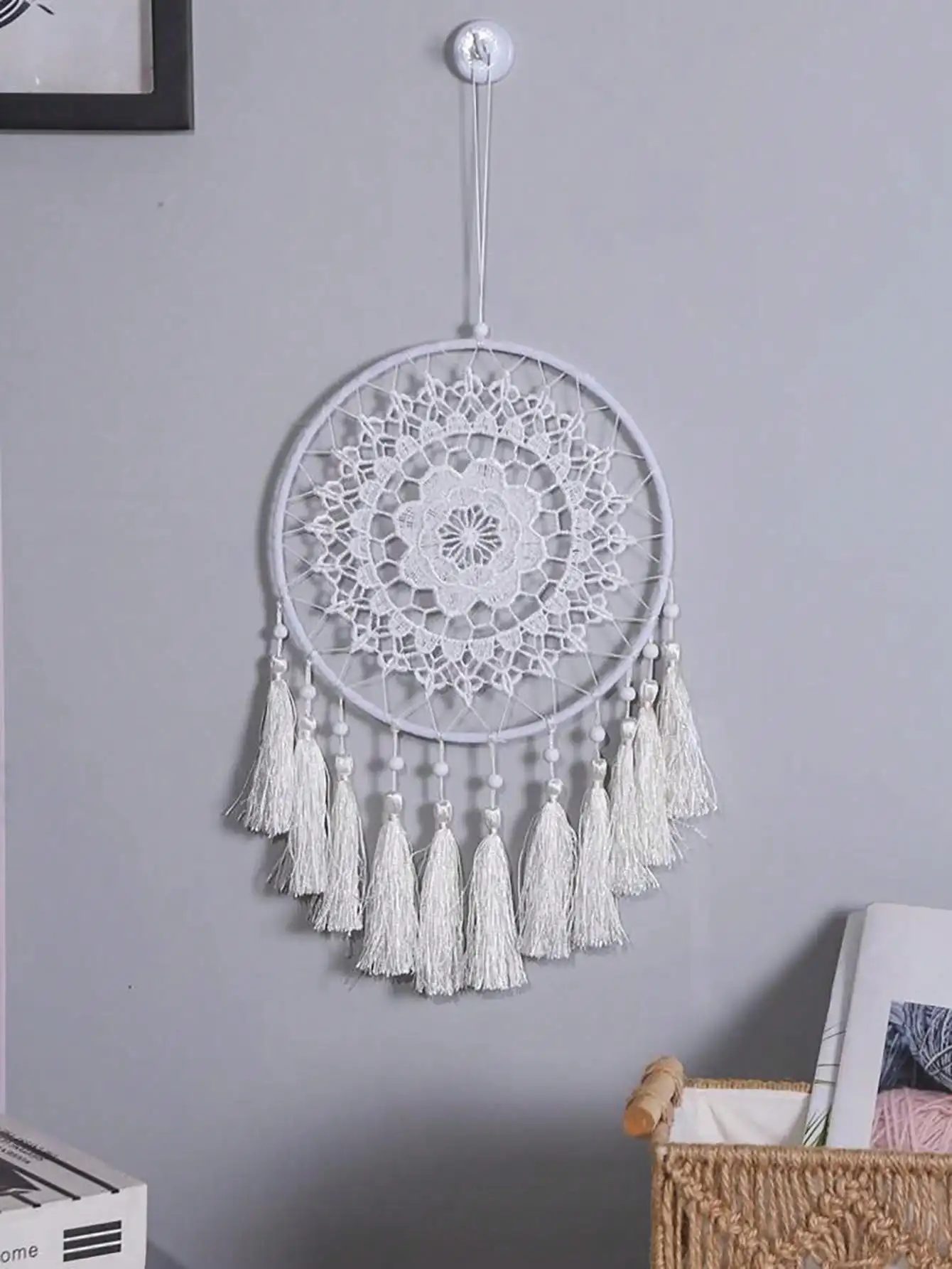 

Многоцветный ловец снов ручной работы