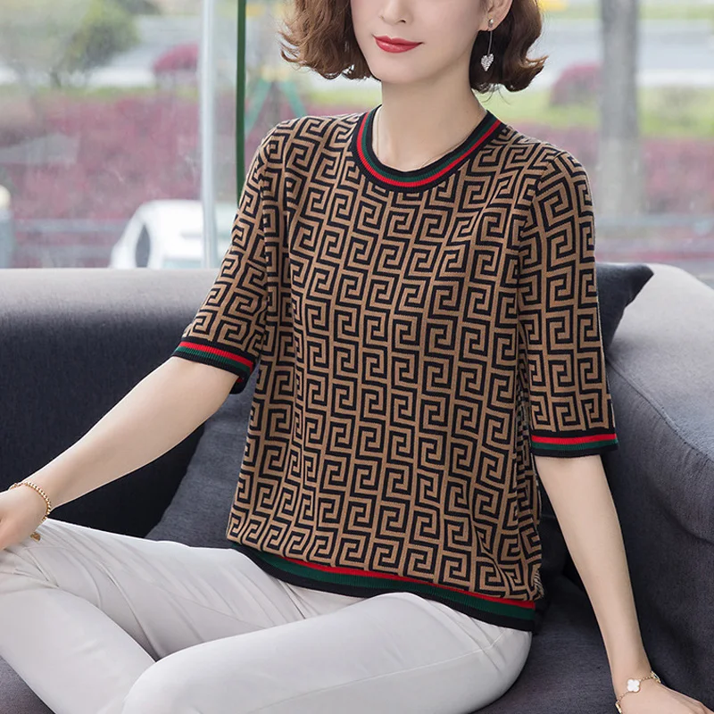 

Женская футболка с коротким рукавом, свободного кроя, с принтом