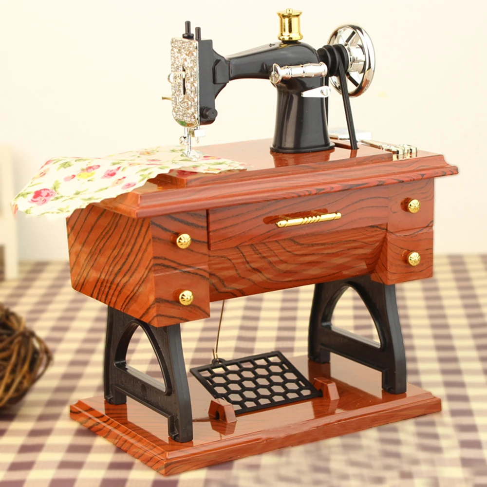 

Hand Crank Vintage Music Boxes Jewelry Box Christmas Gift New Year Gift Birthday Gifts Mini Sewing Machine Style Music Box