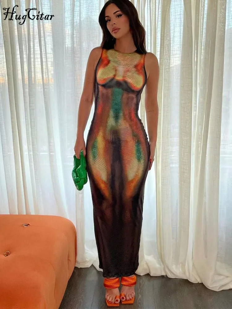 Hugcitar 2024 современное свободное платье без бретелек с красочным принтом и круглым