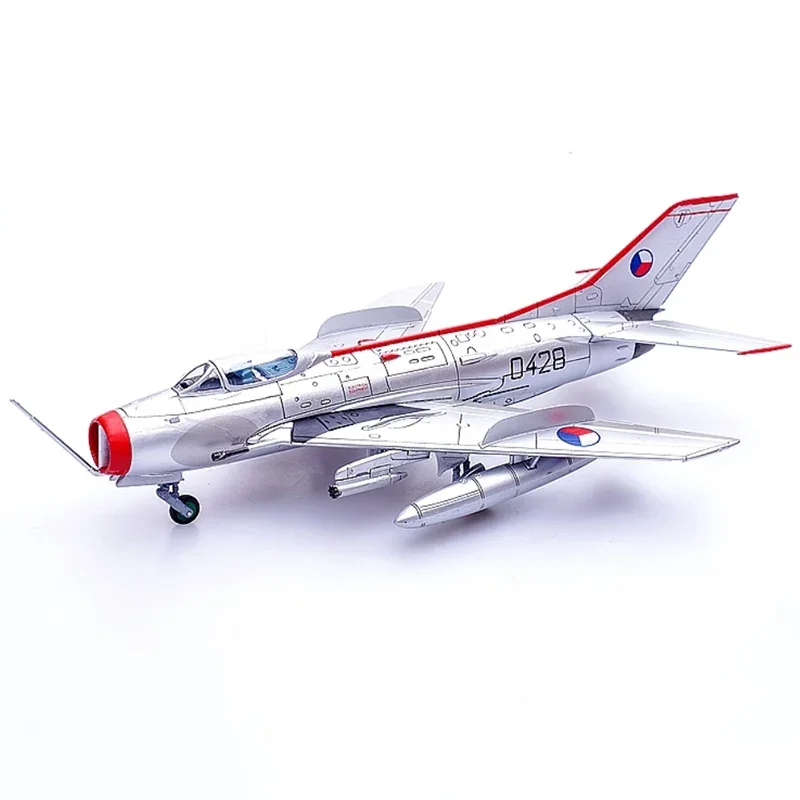 Литой под давлением масштаб 1:72 МиГ-19 Fighter S (S-105) Czechoslovakia 1964 готовая имитационная