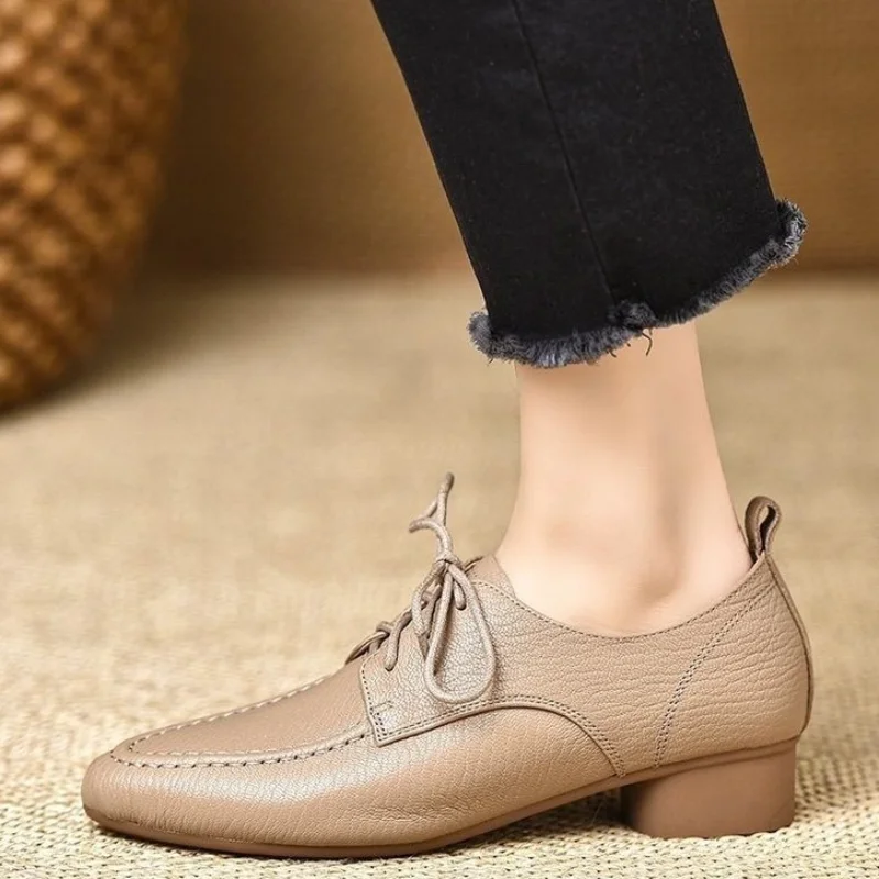 2024 черные офисные женские туфли в стиле ретро большие размеры 43 весенне-летние