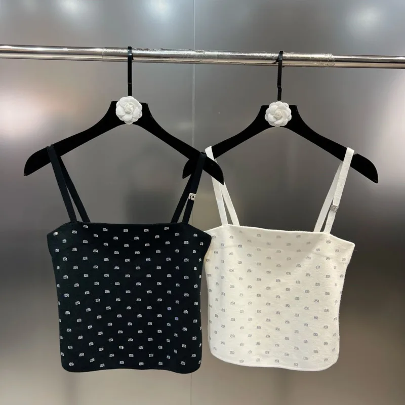 

Melonwhale 2022 Autumn New Arrivals Sleeveless Diamonds Letters Slim Crop Top Women Knitting GG320vest