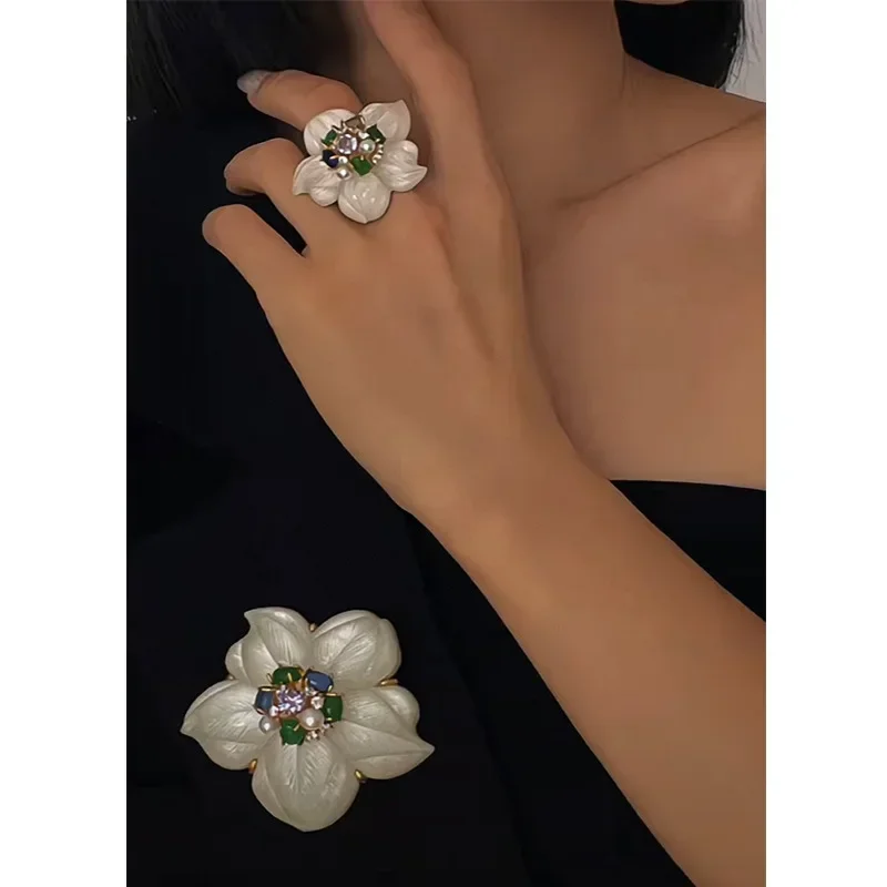 Европейская и американская винтажная средневековая брошь с цветком циркона