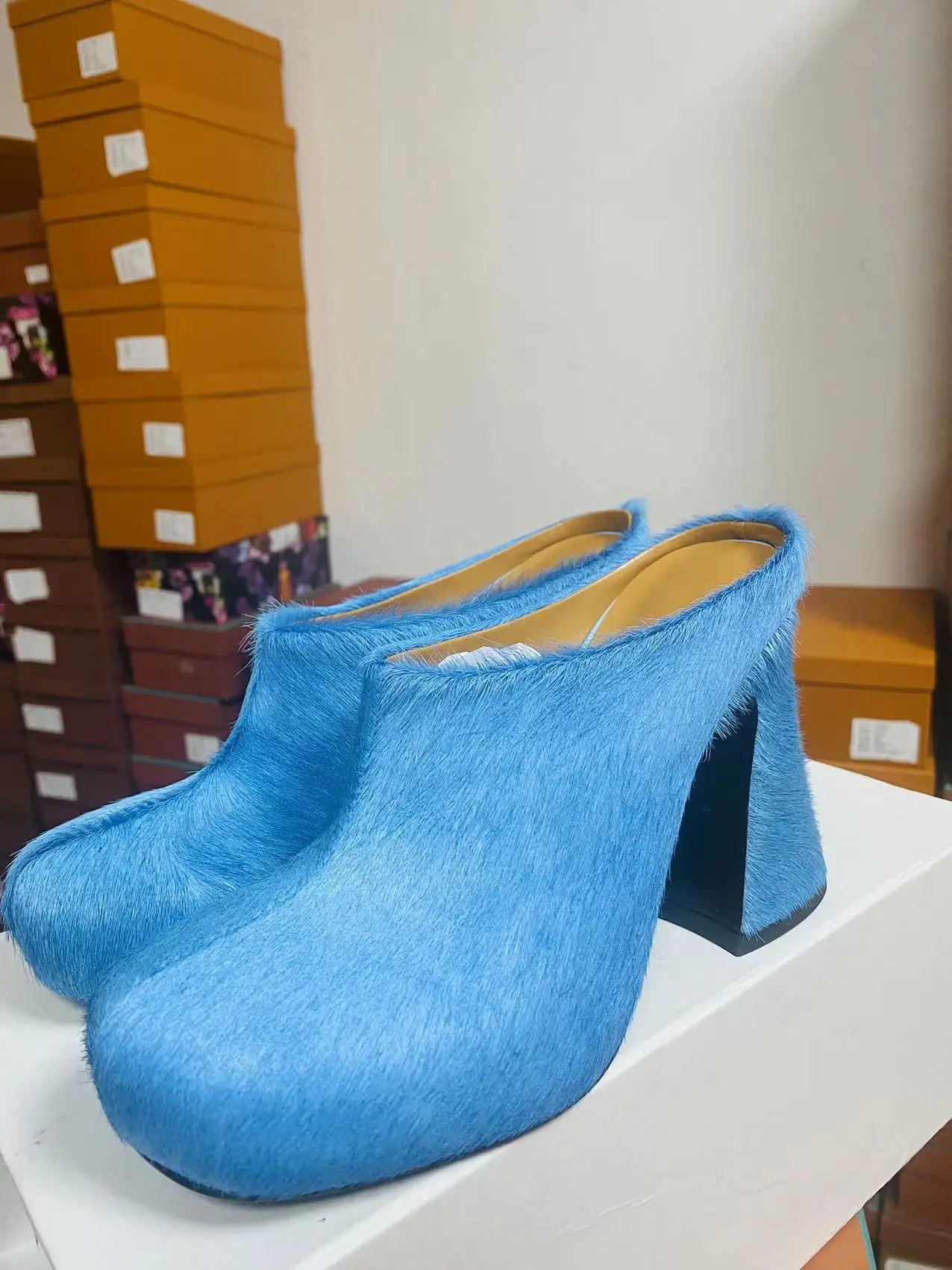 

Blue Fur Horse Hair Women's High Heeled Italy 2023 New In Marn Designer Fashion Brand.Ribbed Rubber Outsole Insole In Leather