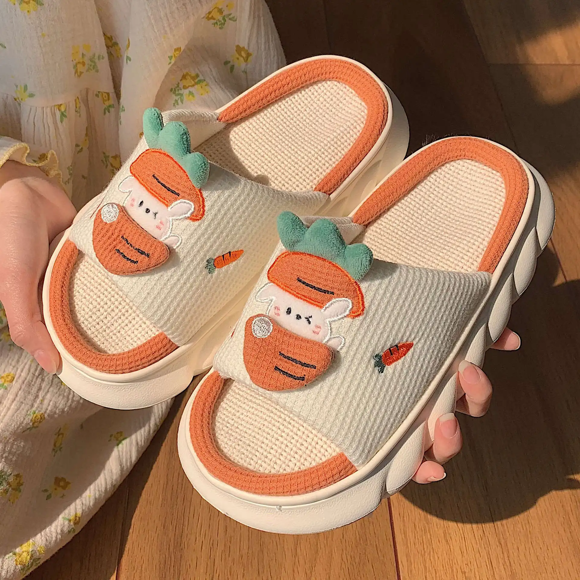 

Lovely Carrot Rabbit Linen Slippers Women Couples Non Slip Thick Soled Spring Summer Frog Animal Linen Cool Slides Home Shoes