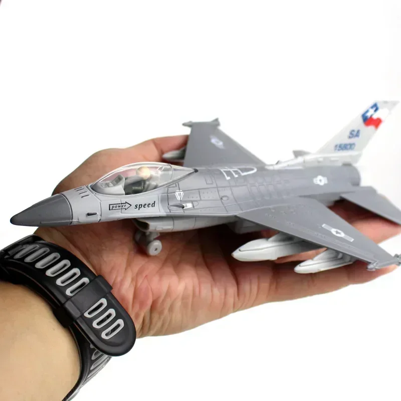 Игрушечная модель истребителя из сплава F16 Акустооптическая возвратная сила