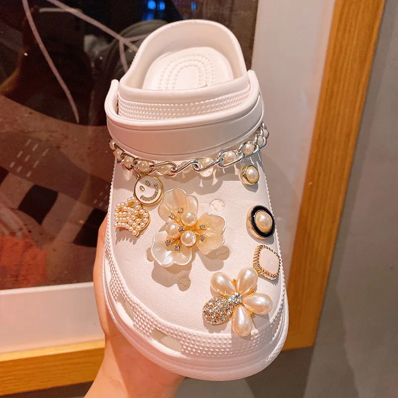 Vintage Fashion Croc Charms Designer Trend Quality Lipstick Pearl Pattern Elegant Women'S Summer Clroc Accessories