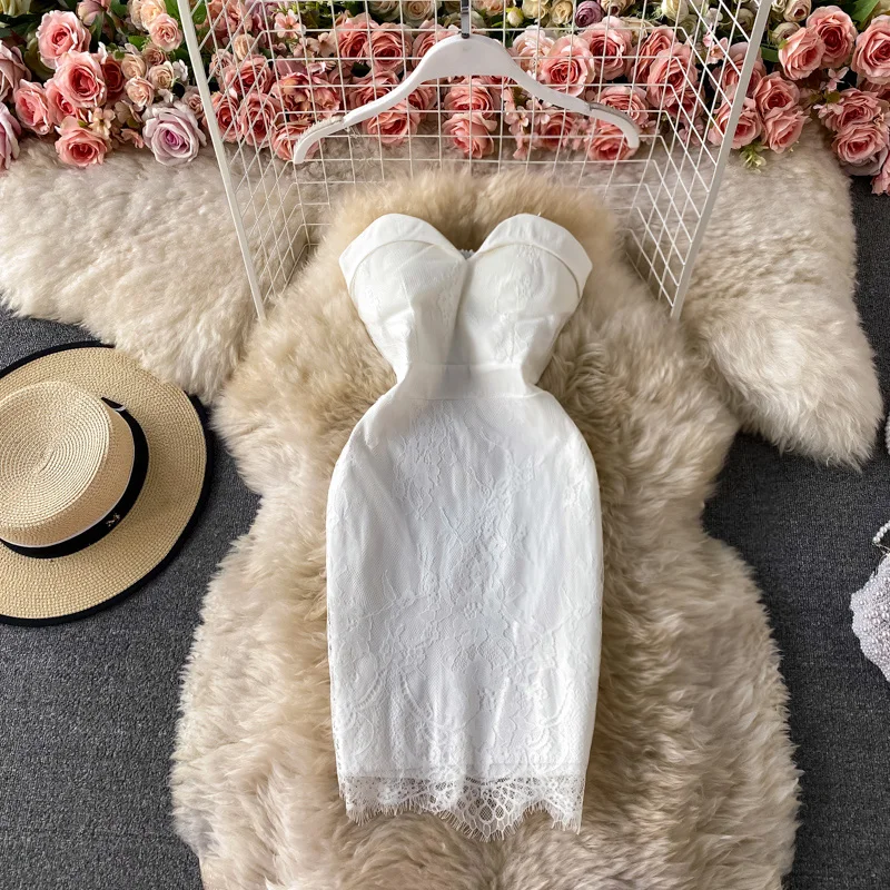 

Женское темпераментное сексуальное кружевное платье с лямкой на шее