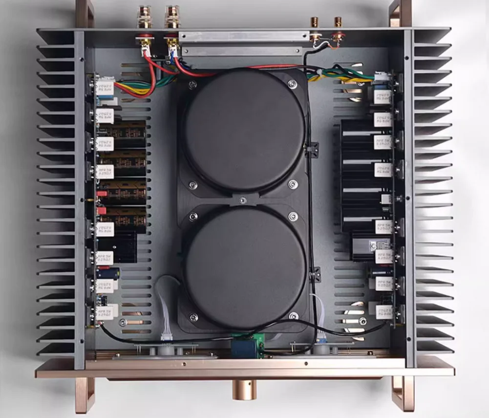 Hi-Fi усилитель класса A/AB 200 Вт