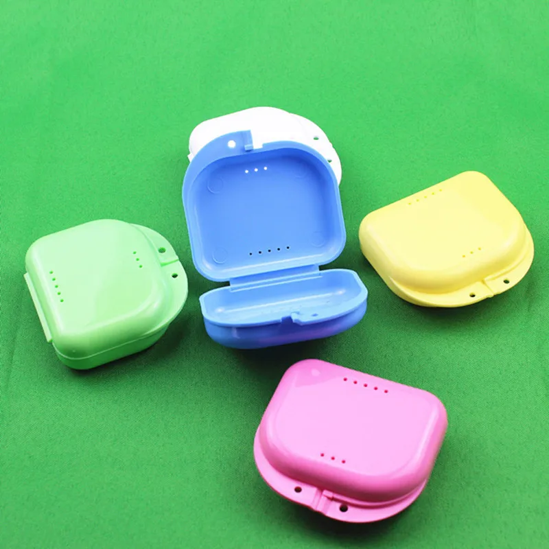 

2022 Hot False Dental Box Equipment Tool Cleaning Bath Denture Teeth Case False Appliance Oral Hygiene False Dental Container