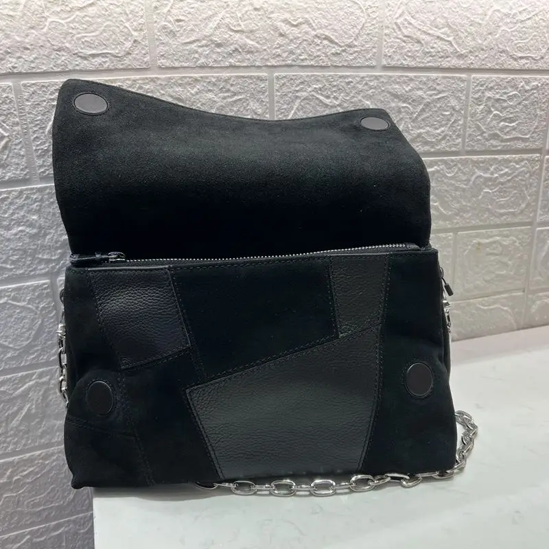 

2023 New Black Stitching Shoulder Bag with Beaded Double Chain Women Bag