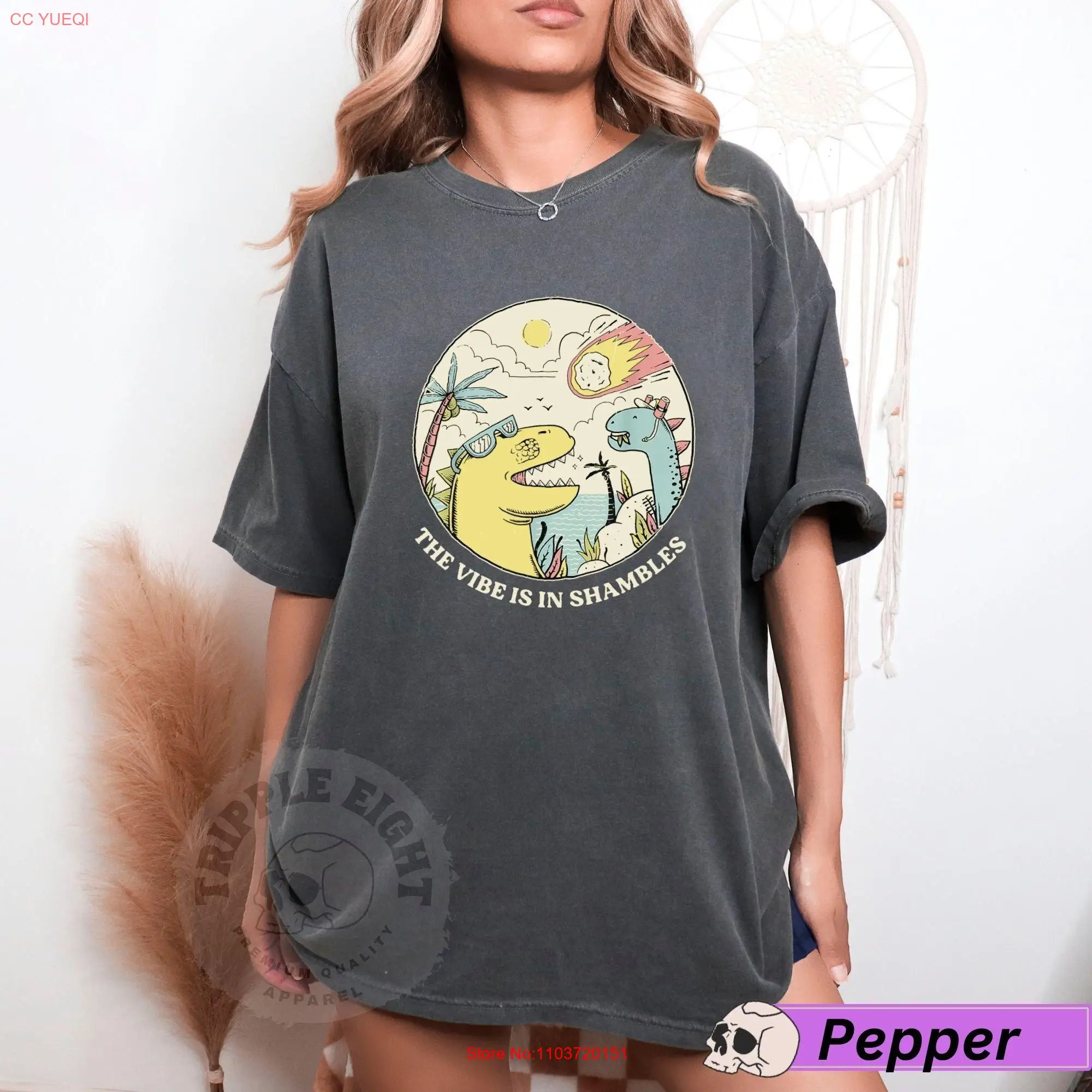 Футболка The Vibe Is In Shambles с забавным динозавром для самостоятельного ухода в стиле